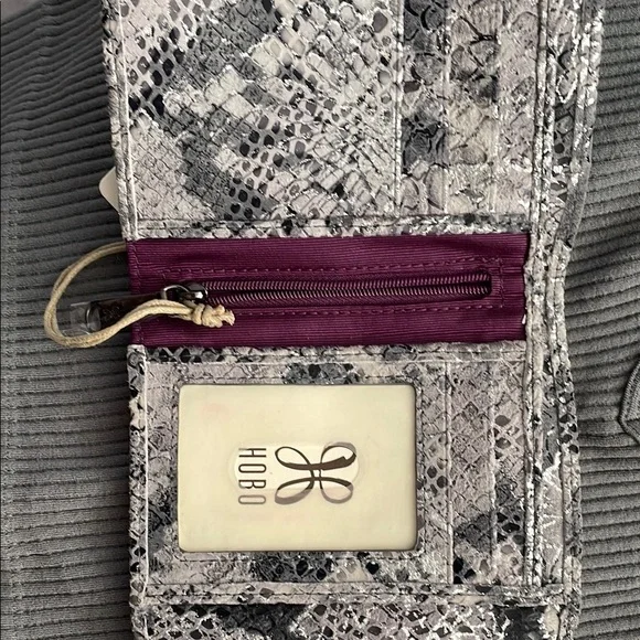 HOBO Gray Textured Wallet with Zipper Closure - Picture 4 of 7